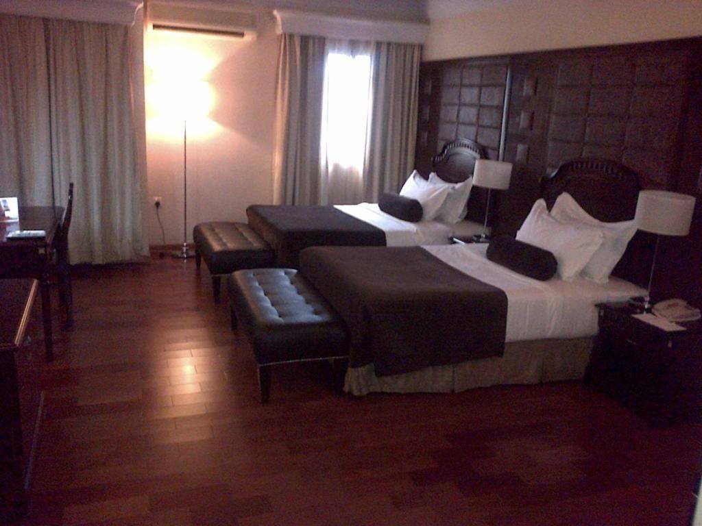 Owu Crown Hotel Ibadan Quarto foto