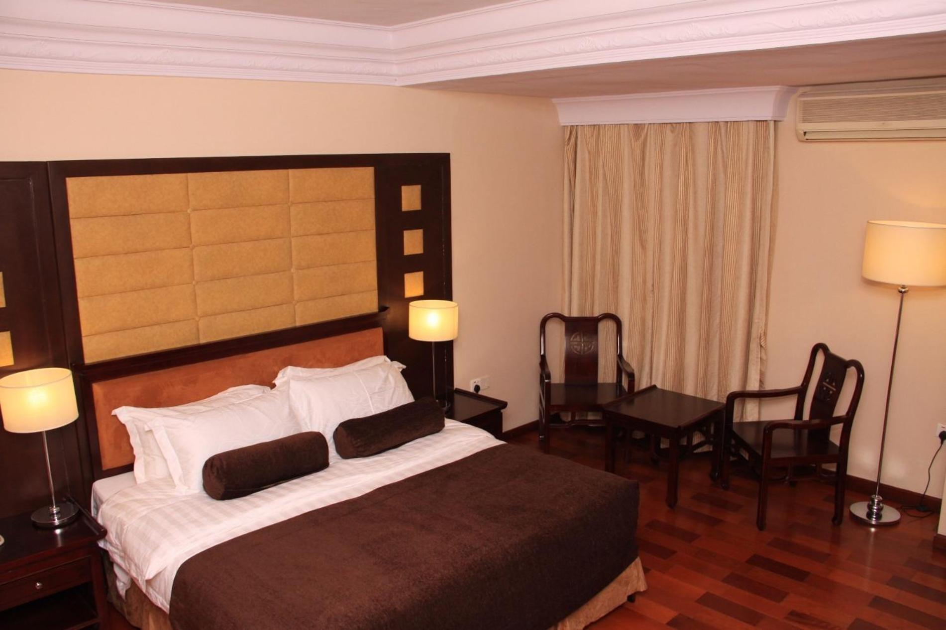 Owu Crown Hotel Ibadan Quarto foto