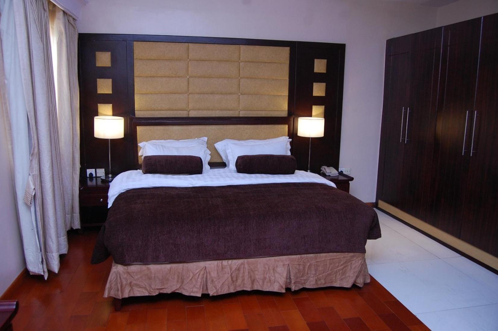Owu Crown Hotel Ibadan Quarto foto